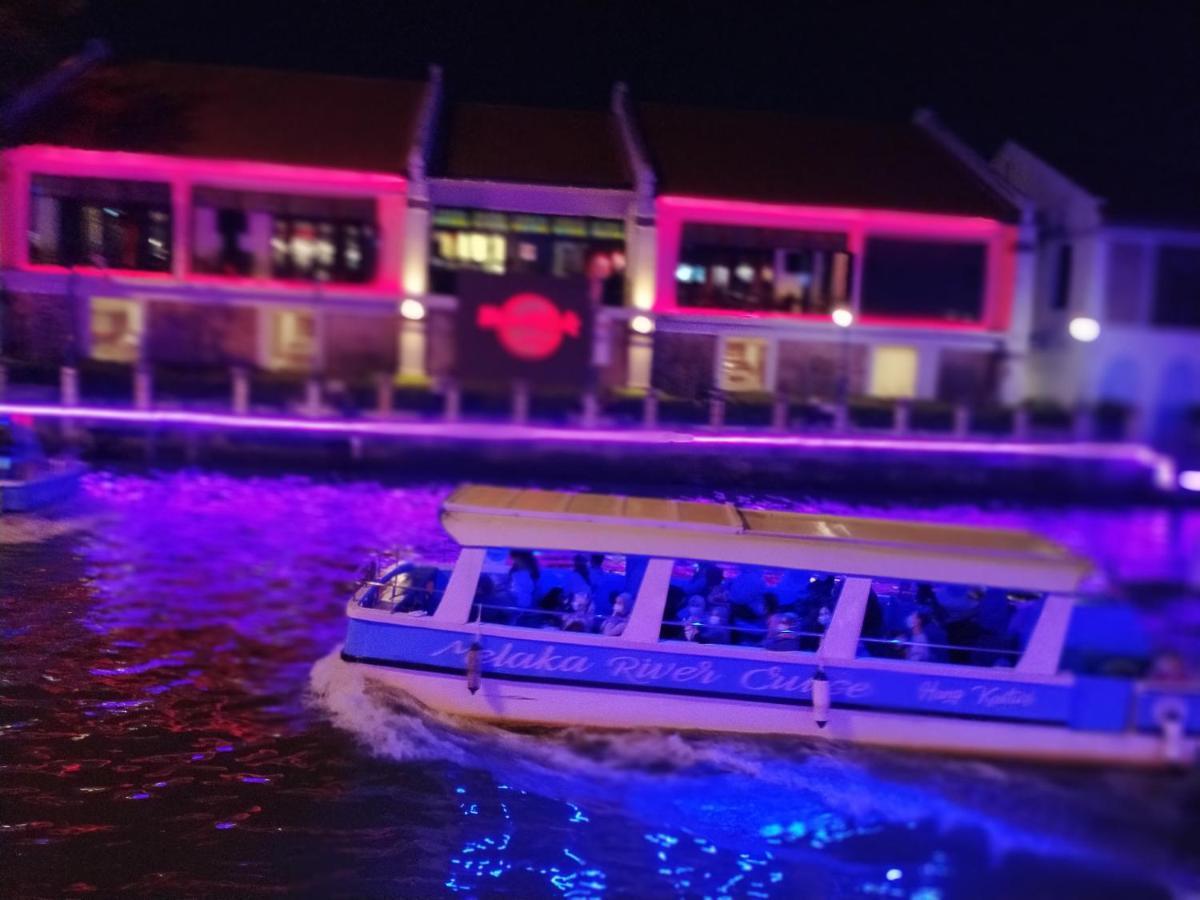 Joka-Joka Guesthouse Malacca Eksteriør billede